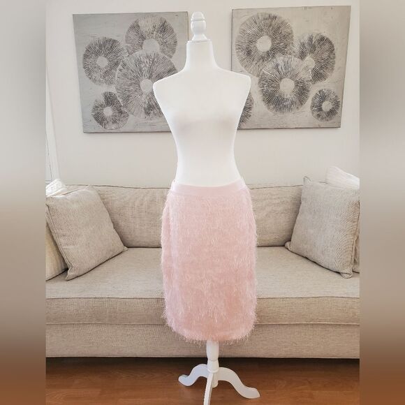 Banana Republic Eyelash Fringe Pencil Skirt Sz 8 - Picture 2 of 11